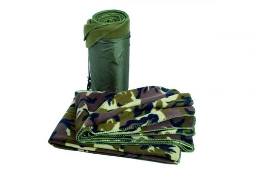 Deka fleece camo woodland 150 X 200cm