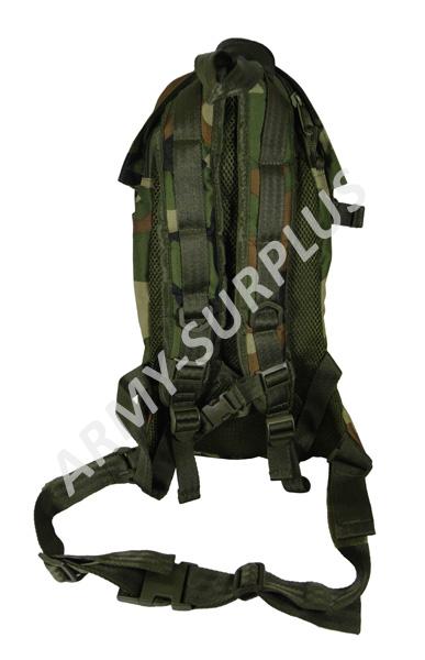 Vak na vodu (camelbak) Miltec woodland 2,5L