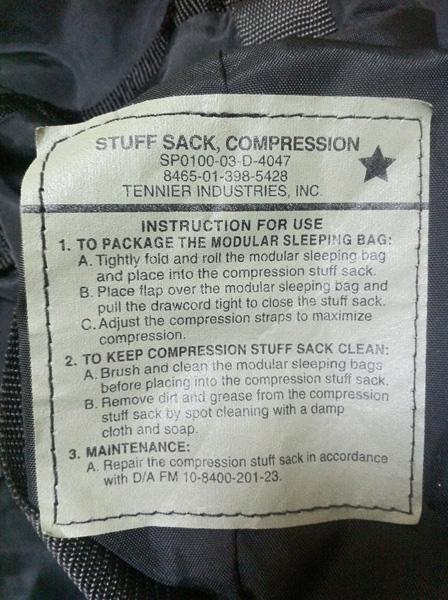 Kompresní vak (obal) na 4 dílný spacák US černý originál